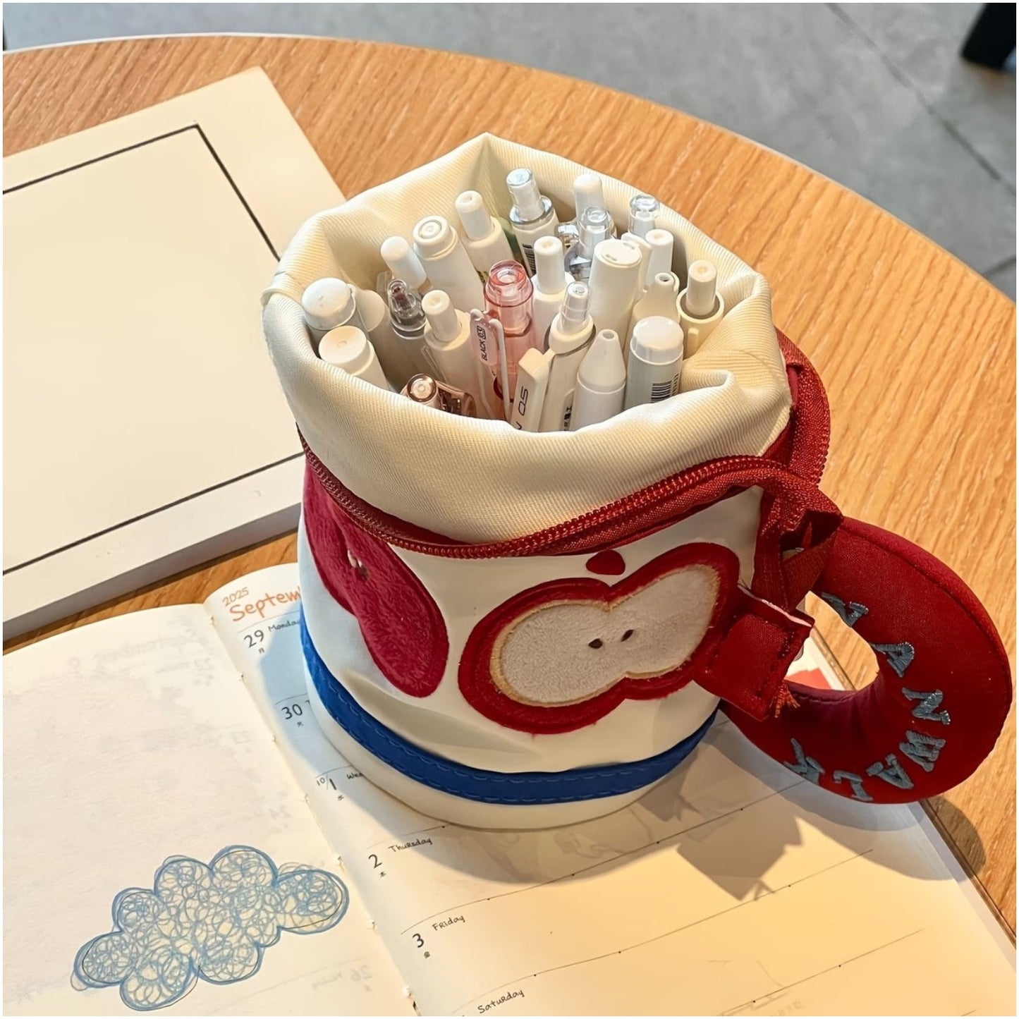Creative Apple-Shaped Large Capacity Pencil Case, Cute Cup Pen Holder