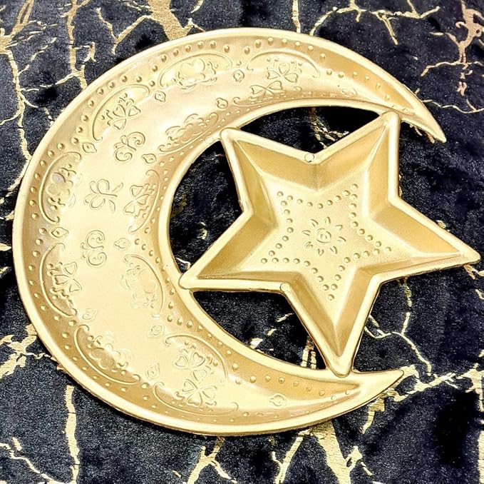 Star and Crescent Gold Plastic Plate