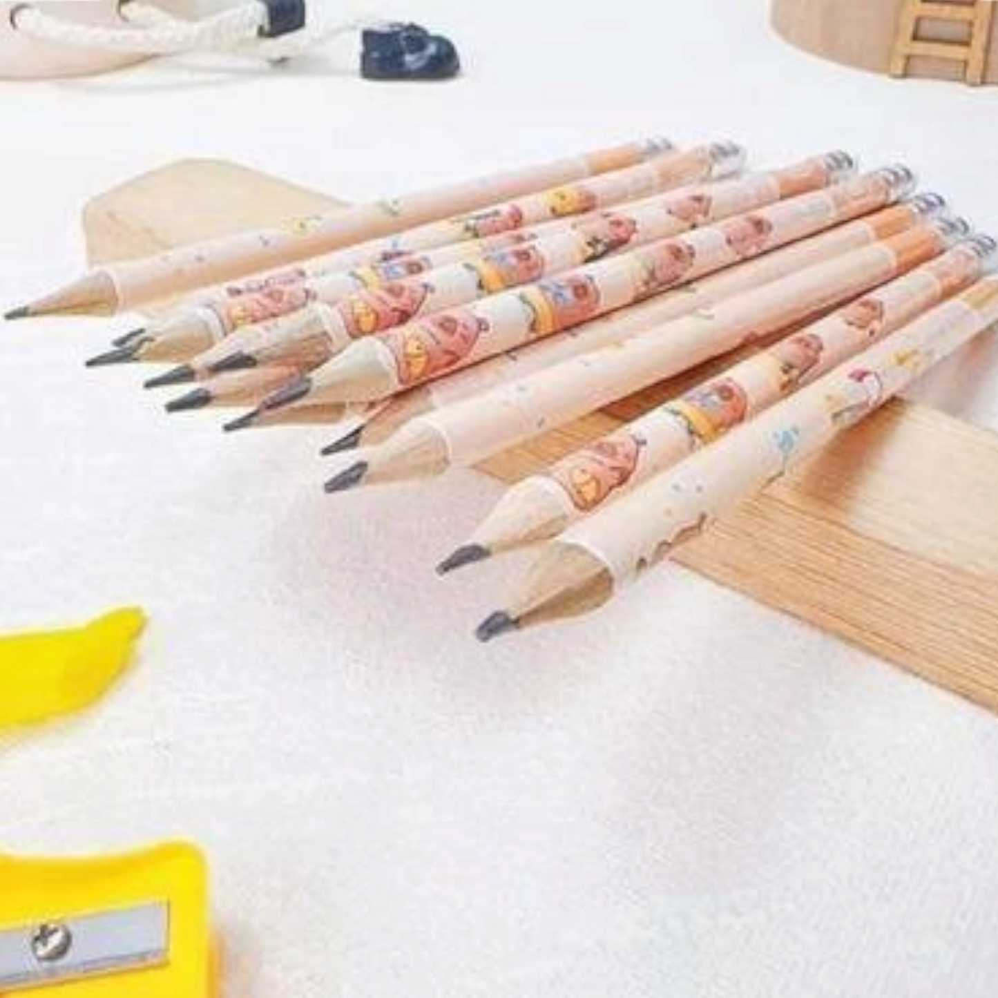 Capybara Set 12 Pencils with Eraser and Sharpener For Kids - 2B