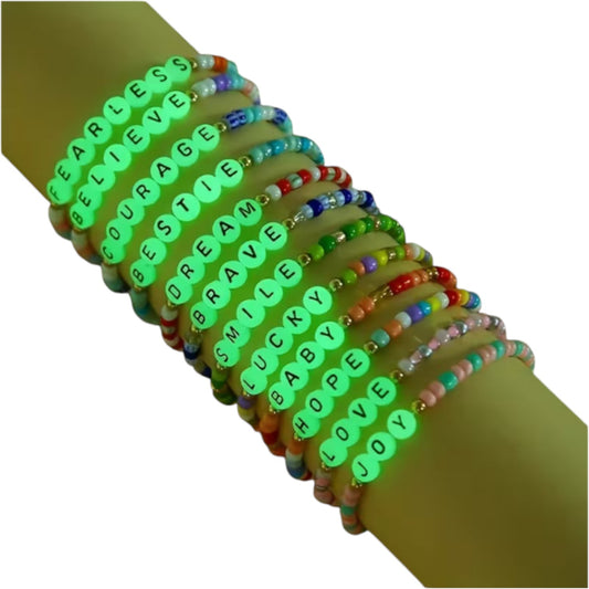 100 pcs.  Luminous Letter Beads Glow in The Dark